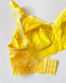 کاملا داخل نخ